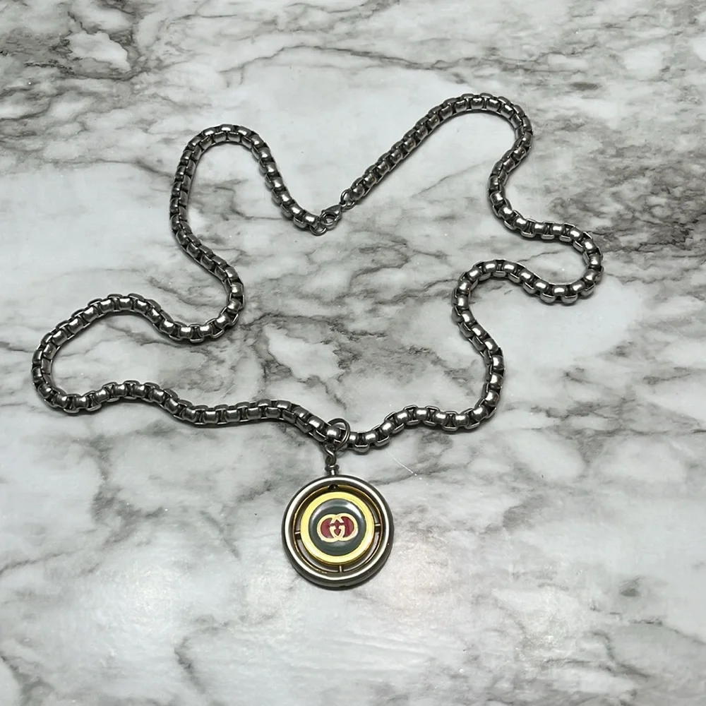 GUCCI STAINLESS STEEL PENDANT AND CHAIN. EUC - Picture 8 of 11